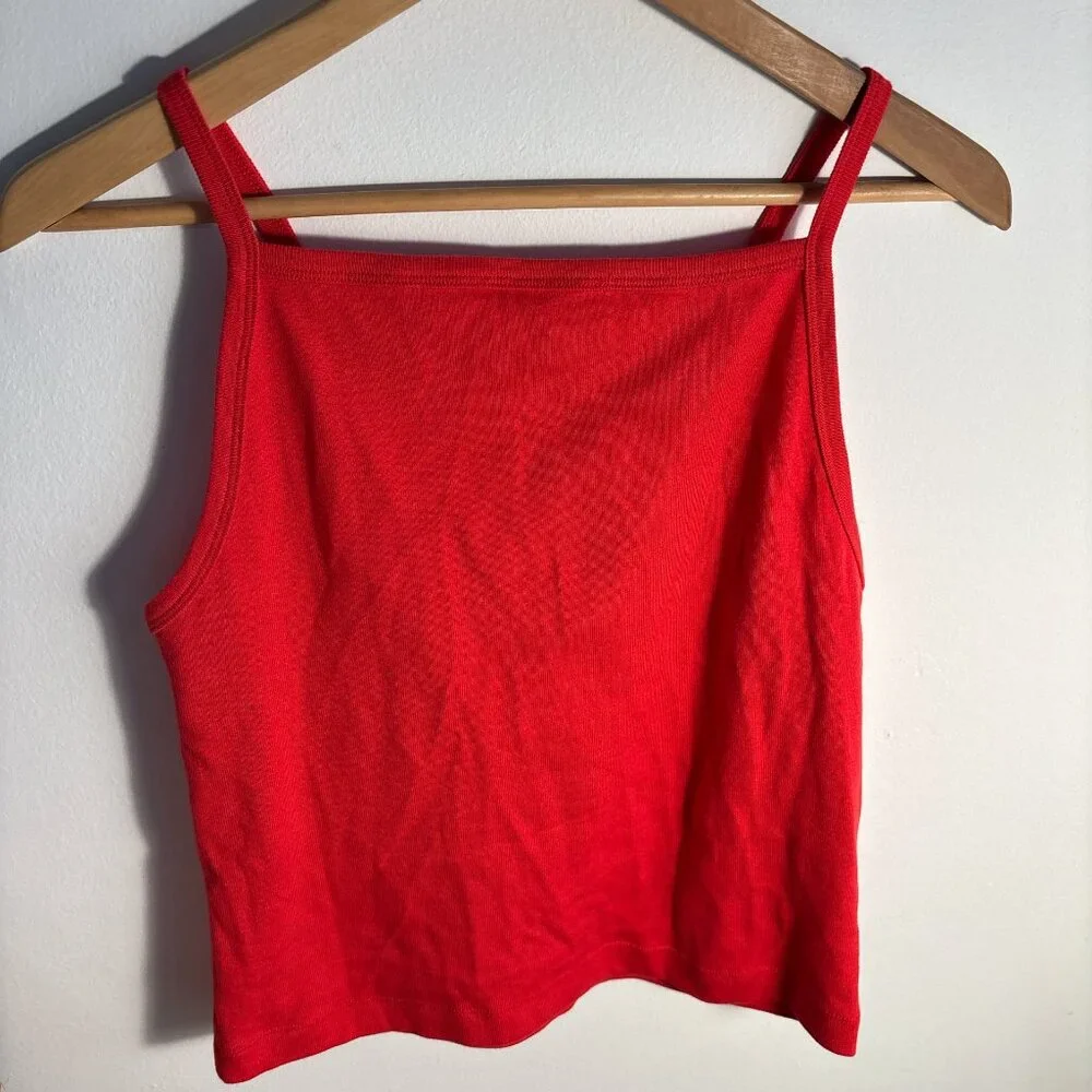 Doen Angie Tank in Scarlet - Picture 13 of 15